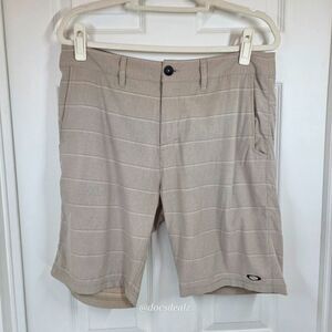 Oakley Fortuna Shorts Beige Mens 32